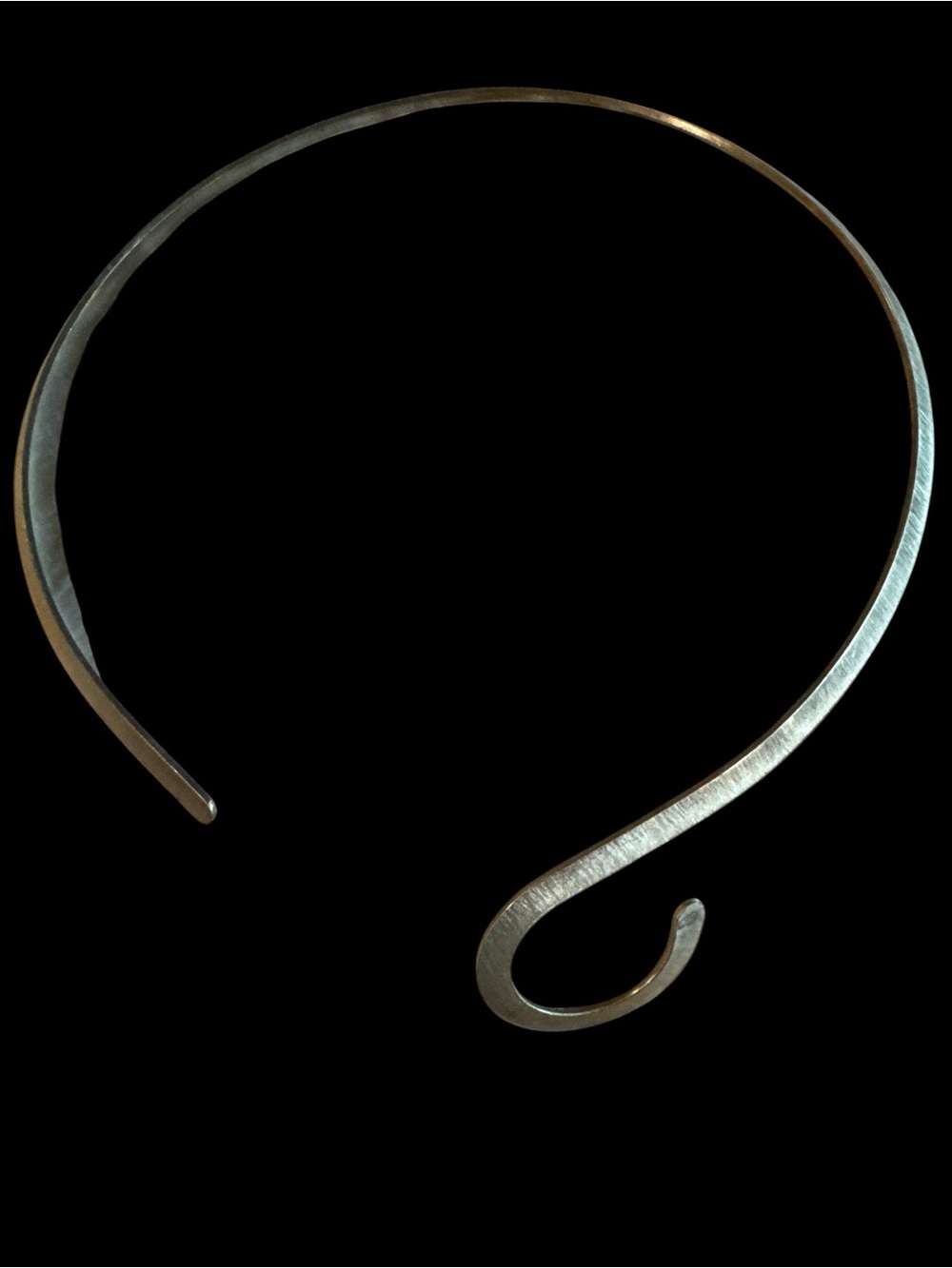 Silver Tone Open Collar Choker Necklace - Unbranded Hang a Pendant on the curve